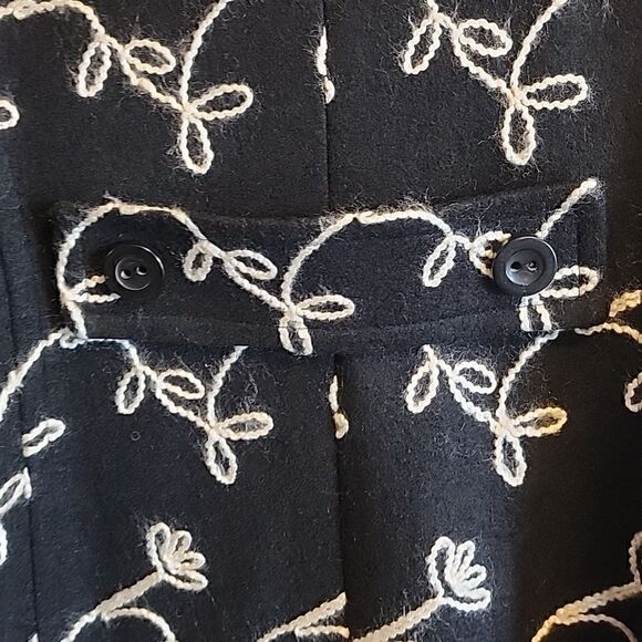 Focus by Shani- Wool/ Rayon, Blk/ Ivory jkt. Lined. Size M. Embroidery - Picture 7 of 9